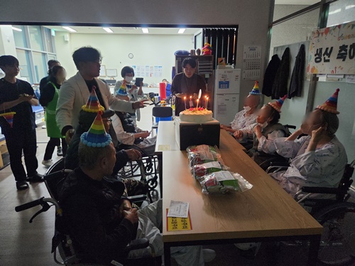 b38ff2dd600fead0089e693483a3d74c_1764554510_5742.jpg b38ff2dd600fead0089e693483a3d74c_1764554510_5742.jpg